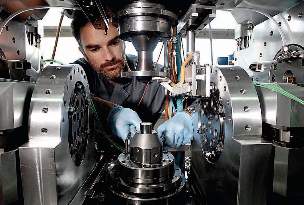 MACHINERY BEARING LUBRICATION AND RELIABILITY (TRIBOLOGY)